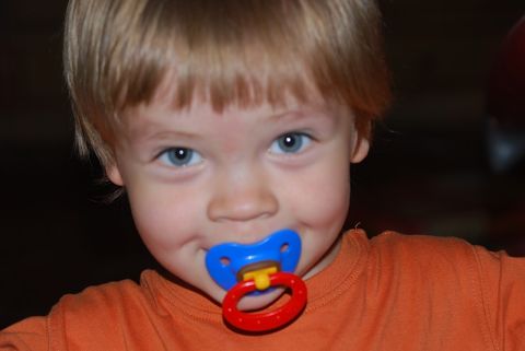 போலி pacifiers