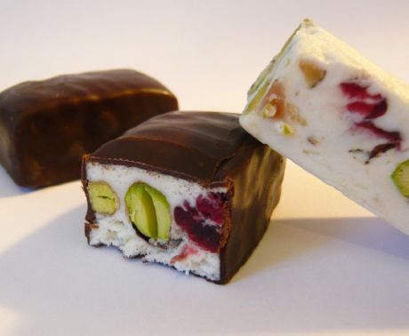 இனிப்புகள் மற்றும் nougat